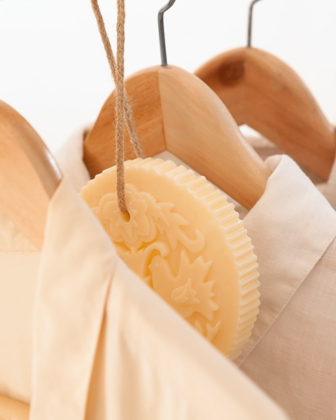 Lovebirds Apricot Flower Soap 225g