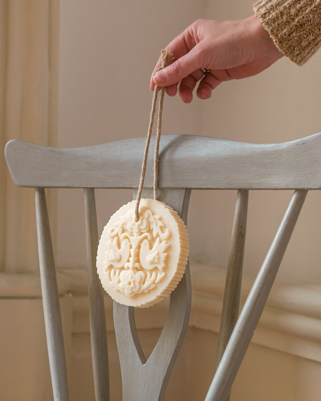 Lovebirds Apricot Flower Soap 225g