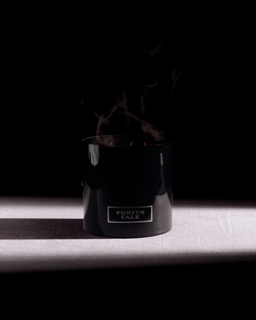 Vela Aromática 4 Mechas Black Edition 1400g